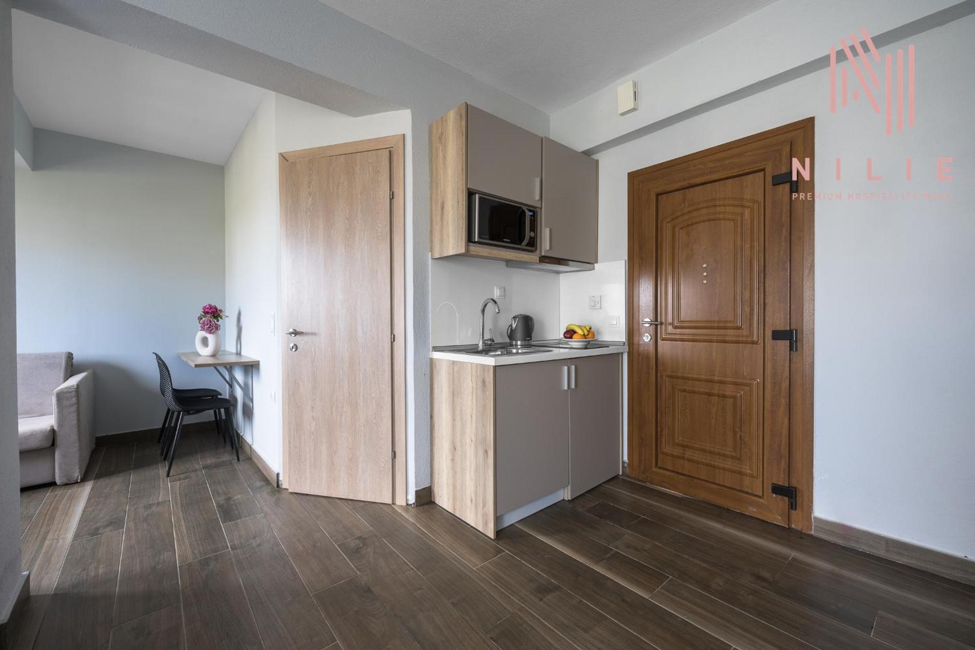 Ultima Summer Residence, Nilie Hospitality Mgmt 아피토스 외부 사진